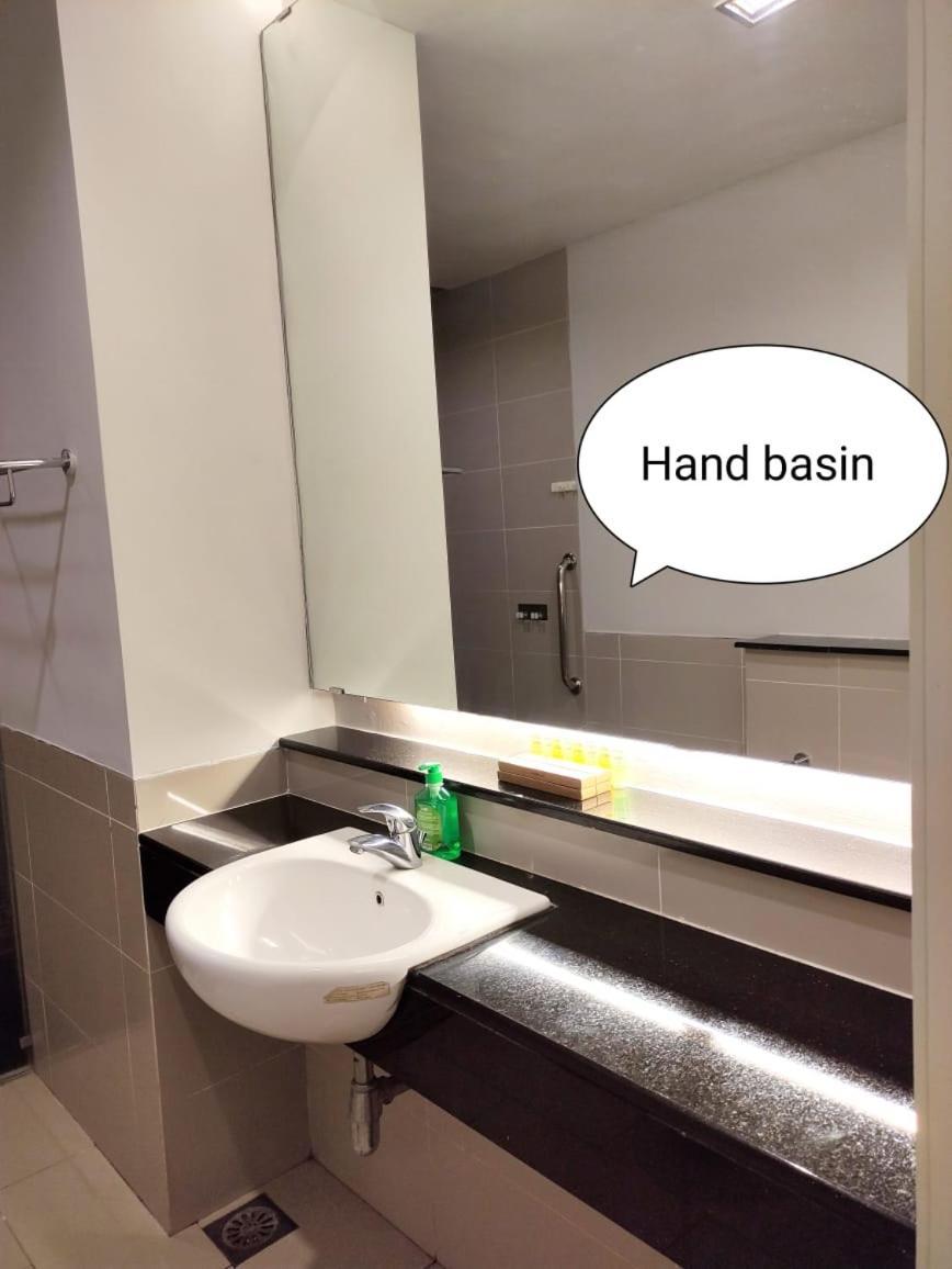 Modern Suites Kl Kuala Lumpur Luaran gambar